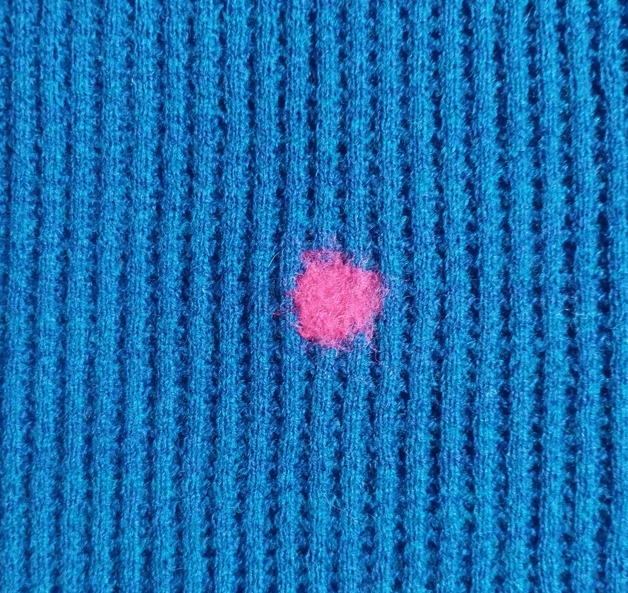 Suéter Azul waffle. 45€