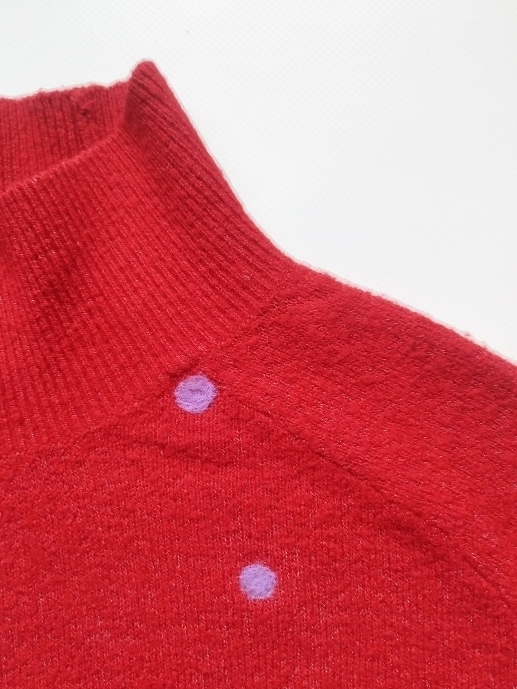 Sueter Rojo cuello alto 40€