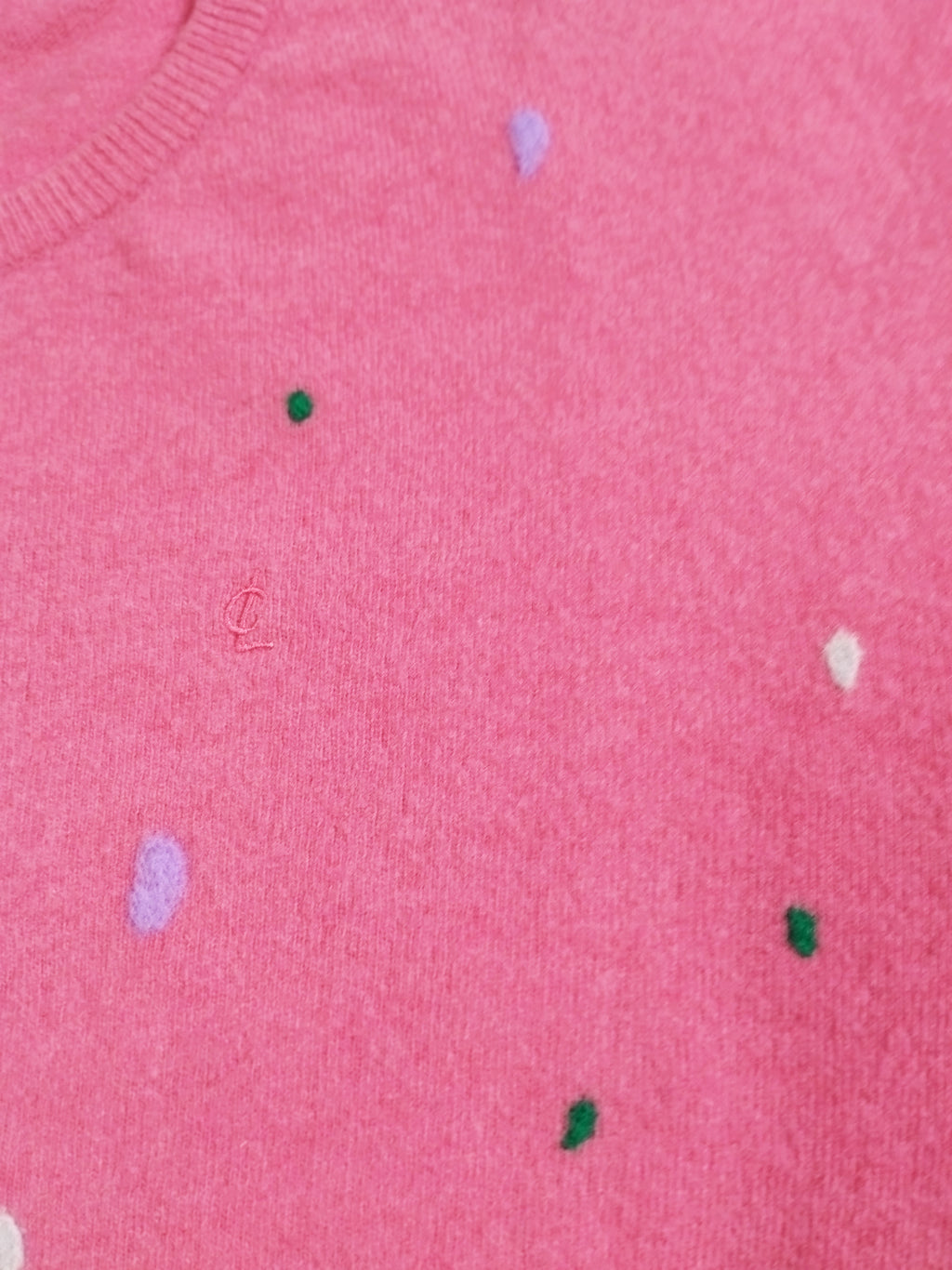 Suéter rosa confeti  45€